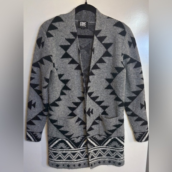 FRYE Southwestern Aztec Jacquard Cardigan Coat XS - Picture 4 of 8
